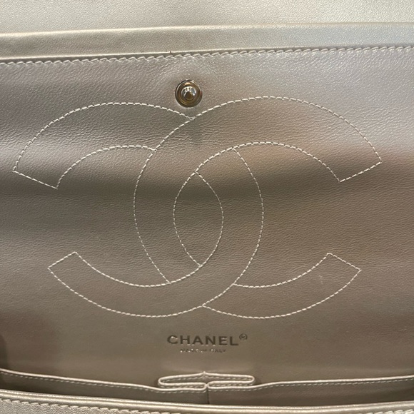 ⭐️ CHANEL ⭐️ jumbo flap bag. - Picture 6 of 16